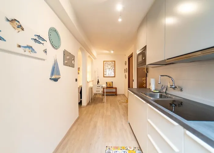 Charming 100 Meters From Apartman Como