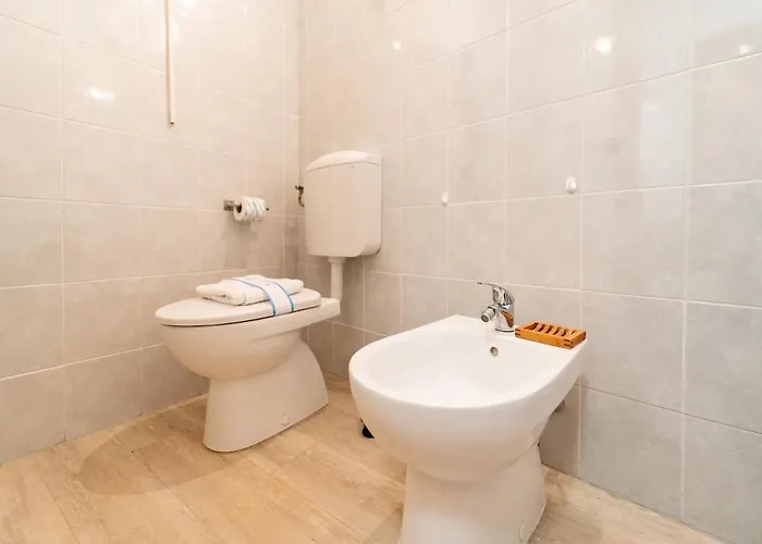 Apartman Charming 100 Meters From *